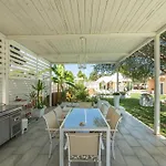 Leon With Private Pool Semesterbostad Quartu SantʼElena