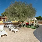 Leon With Private Pool