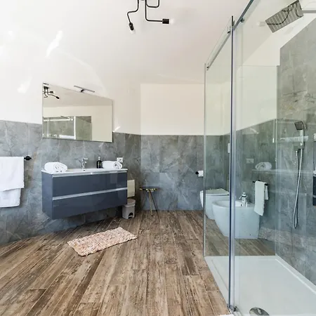 Semesterbostad Leon With Private Pool *