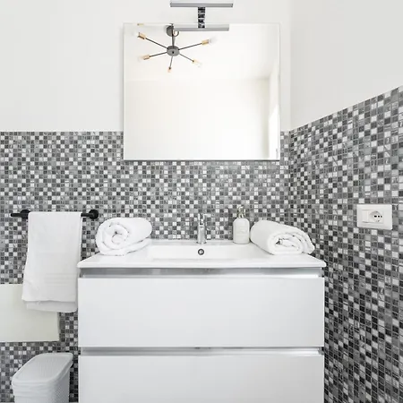 Leon With Private Pool Semesterbostad