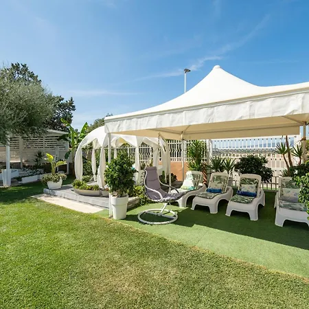 Leon With Private Pool *